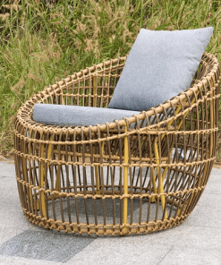 Bàn ghế Moon dành cho sân vườn