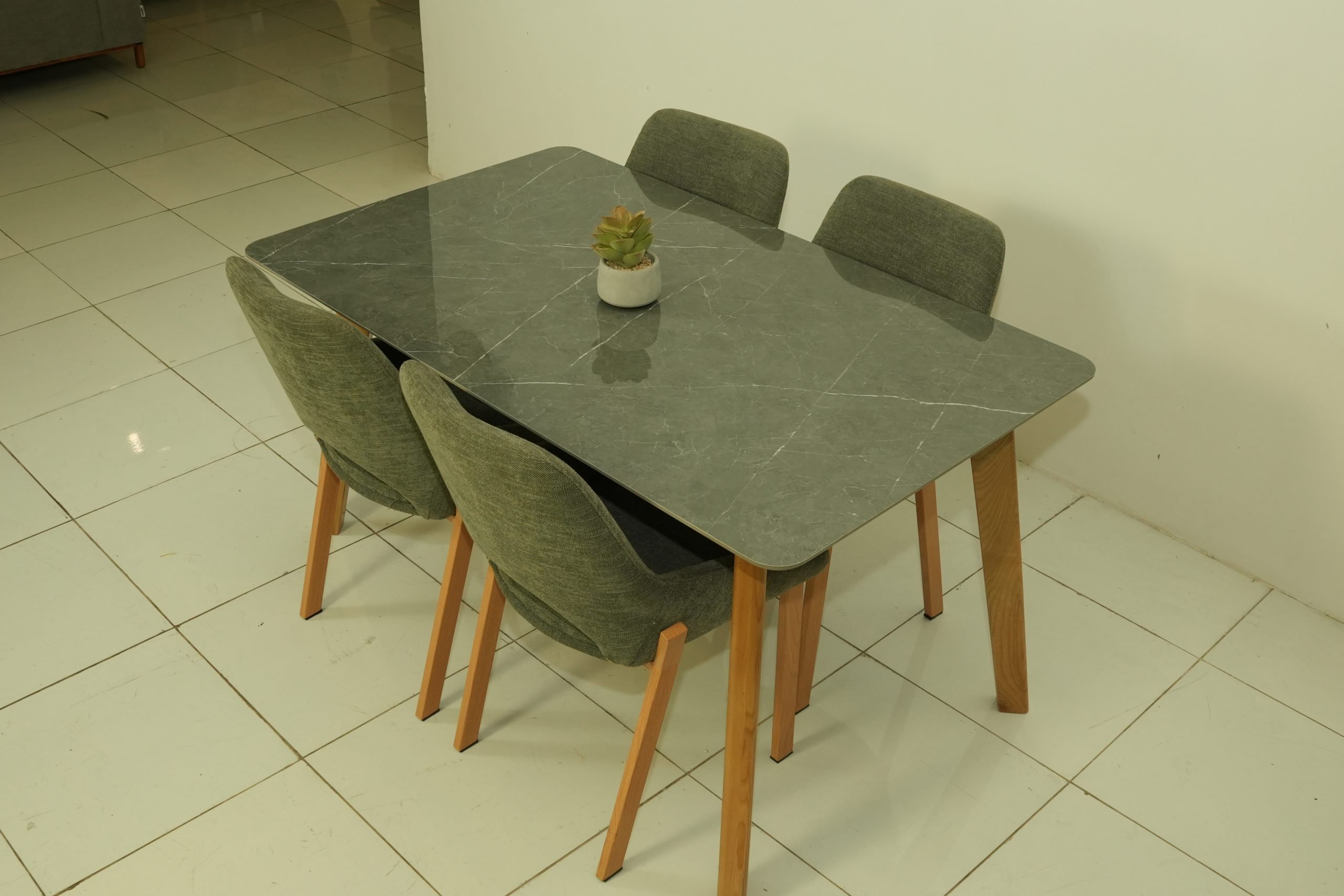 Bàn Ăn Mặt Đá 1m4 Đẹp Cho Chung Cư | Chống Thấm, Chống xước